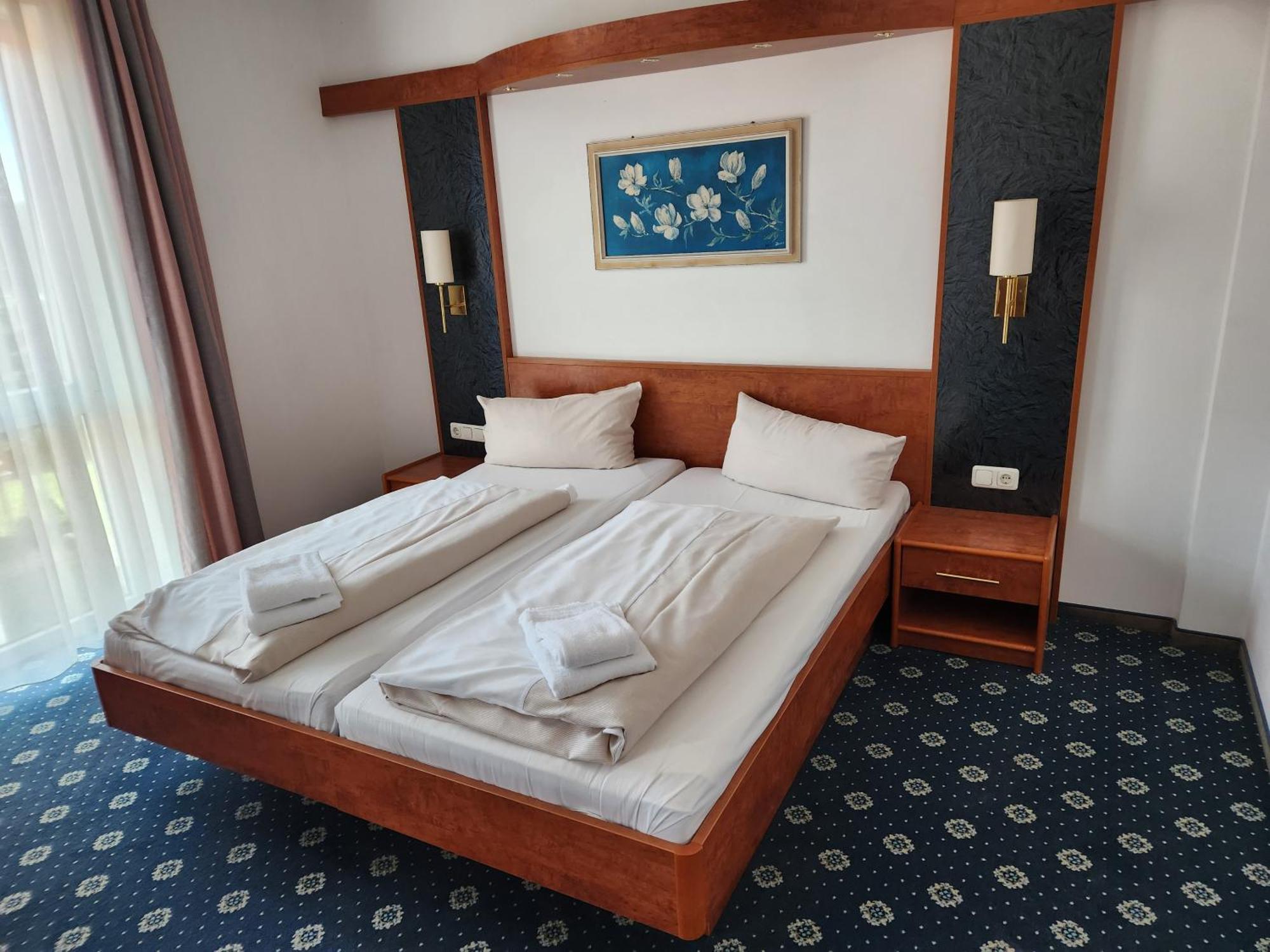 Hotel Hoyers In Pinneberg Prisdorf المظهر الخارجي الصورة